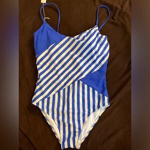 BRAND NEW Summersalt Marina One Piece Bathing suit - DISCONTINUED PATTERN!